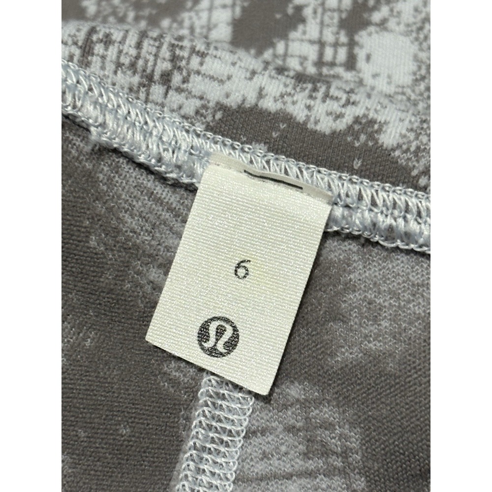 Lululemon Wunder Under Crop Leggings‎ Sz 6 Gray White Print 23" Inseam - Picture 6 of 6